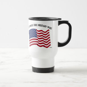 GOD ZEGEN DEZE MILITAIRE VROUW met Amerikaanse vla Reisbeker