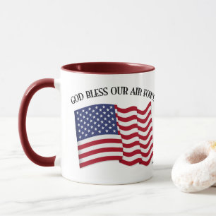 GOD ZEGENE ONZE LUCHTMACHT met Amerikaanse vlag Mok