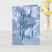 God zegene U Wolken Blauwe Hemel Religieuze Verjaa Kaart (Gele Bloem)