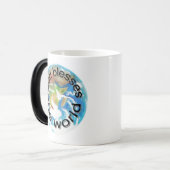 God zegent de wereld, bevestiging mokken (Voorkant links)