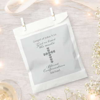 God Zo Loved de Wereld Zilver Hart Kruis Grijs Bedankzakje