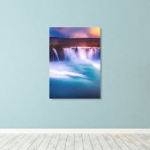 Godafoss, IJslandse waterval Canvas Afdruk (Insitu (Houten vloer))