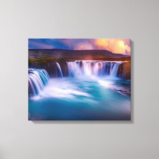 Godafoss Waterfall IJsland Stretched Canvas Print (Voorkant)