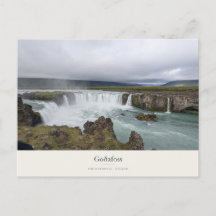 Goðafoss-waterval en turkooizen rivier