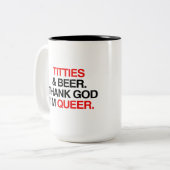 Goddank dat ik queer (vrouw) ben tweekleurige koffiemok (Voorkant links)