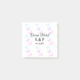 Goddelijke match voeg koppelnaam letter hartpatroo post-it® notes