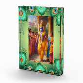 Goddelijke ontmoeting: Lord Krishna's Morning Char Fotoblokken (Rechts)