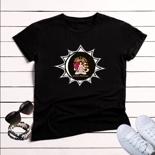 Goddelijke Vrouwelijke Heilige Mandala T-shirt