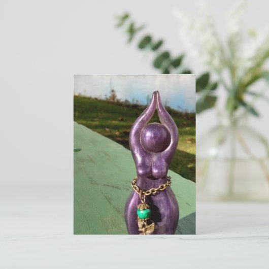 Godin aan de rivier briefkaart (Staand voorkant)