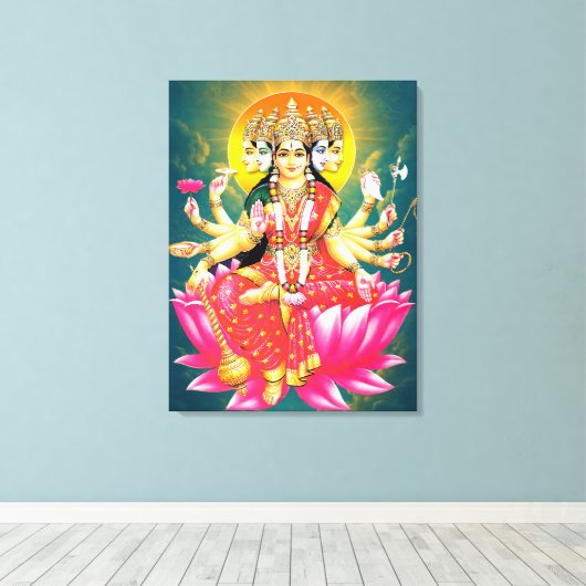 Godin Gayatri Devi op Lotus Hindu Godheid Canvas Afdruk (Insitu (Houten vloer))