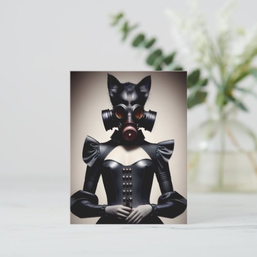 Godin in Briefkaart met zwart leder en gasmasker (Staand voorkant)