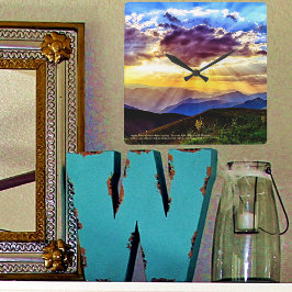 GodRay Sunbeams Mountains Scriptversie Verse Vierkante Klok