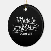 Gods dood is een hoop keramisch ornament (Links)