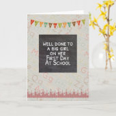 Goed gedaan met een groot meisje op haar eerste da kaart (Gele Bloem)