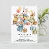 Goed geklede dieren Meisje 1e verjaardag Kaart (Staand voorkant)