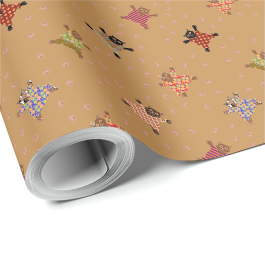 Goed geklede katten maken pootafdrukken in het zan cadeaupapier (Rol Hoek)