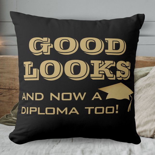 Goed uiterlijk en nu ook een diploma Te grappige a Kussen (Creator heeft geüpload)