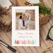 Goedaardige kerstbomen Cozy Foto Feestdagenkaart