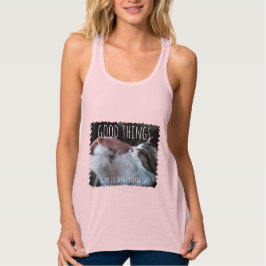 Goede dingen komen in kleine pakketten gescheurde  tanktop