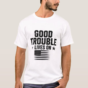 Goede noodzakelijke problemen leven op de vlag van t-shirt