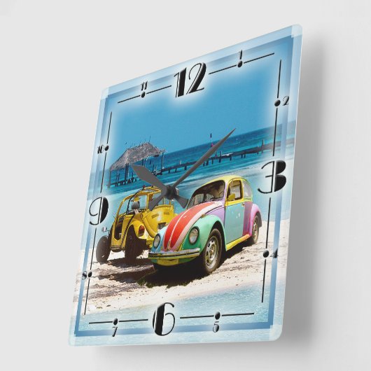 Goede oude herbiemuurklok vierkante klok (Hoek)