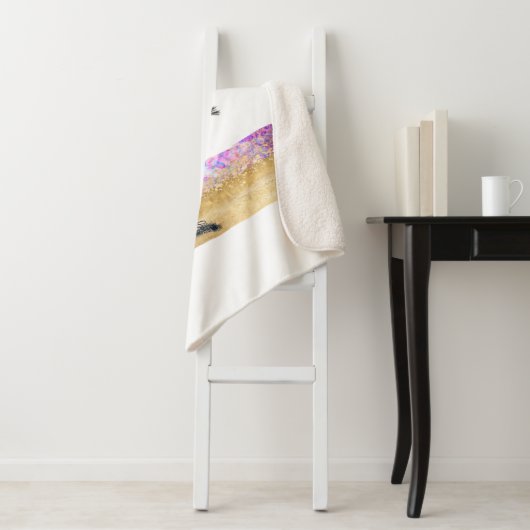 Goede steekproeven slechts met Curieuze Owl Sherpa Deken (In situ)