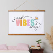 Goede vibes alleen regenbooghart hangend wandkleed (Slaapkamer)