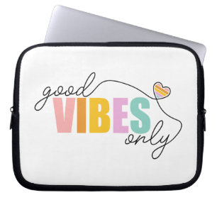 Goede vibes alleen regenbooghart laptop sleeve