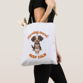 Goede Vibes & Koffie – Speelse Puppy Digitale Kuns Tote Bag (Dichtbij)