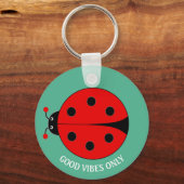 Goede Vibes Only Lady Bug op Groen Sleutelhanger (Achterkant)