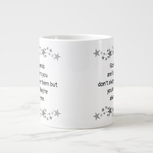 Goede vrienden zijn als sterren minimalistische mo grote koffiekop (Voorkant)