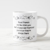 Goede vrienden zijn als sterren minimalistische mo grote koffiekop (Rechts)