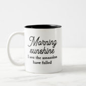 Goedemorgen, ik zie dat de Assassins zijn mislukt Tweekleurige Koffiemok (Links)