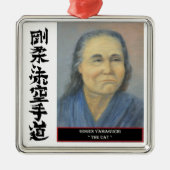 Gogen Yamaguchi Metalen Ornament (Voorkant)