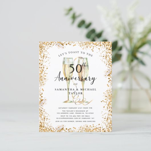 Gold 50th Budget Wedding Jubileum Invitation (Staand voorkant)