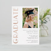 Gold Afstuderen Moderne Typografie GraduPartij Folie Uitnodiging (Staand Voorkant)