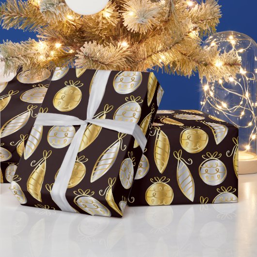 Gold And Silver Tree Ornaments Wrapping Paper Cadeaupapier (Feestdagen)