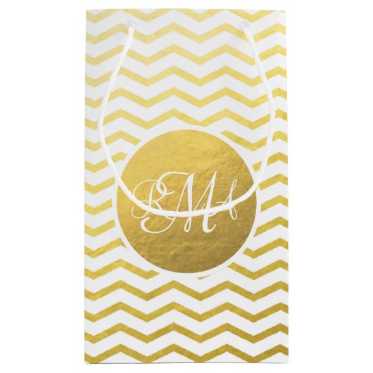Gold and White Chevron Monogrammed Personalized Klein Cadeauzakje (Achterkant)
