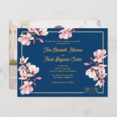 Gold Arch Navy Magnolia Floral Wedding Invitation Briefkaart (Voorkant / Achterkant)
