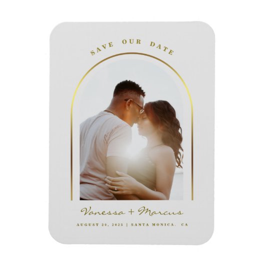 Gold Arched Lijst Wedding Photo Save the Date Magneet (Verticaal)