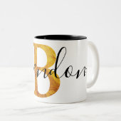 Gold 'B'-monogram met persoonlijke naam Tweekleurige Koffiemok (Voorkant rechts)