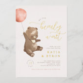 Gold Barly Wacht | Roze ballon en Beer Baby shower Folie Uitnodiging (Voorkant)