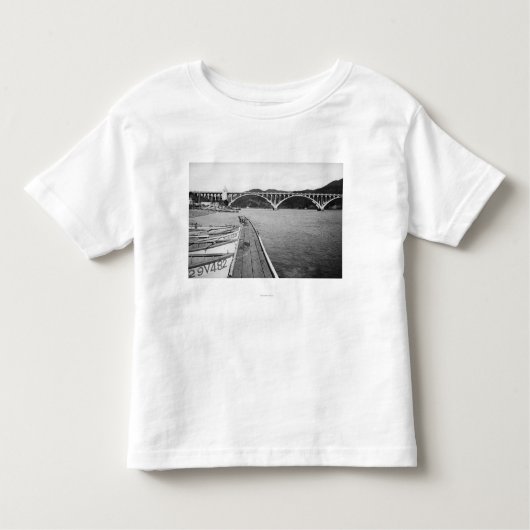 Gold Beach, Oregon Docks en Bridge over Rogue Kinder Shirts (Voorkant)