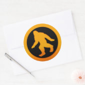 Gold Bigfoot Ronde Sticker (Envelop)