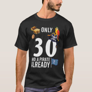 Gold Bird verzendt slechts 30 jaar en een piraat a T-shirt