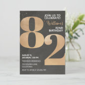 Gold Black 82e verjaardag uitnodiging (Staand voorkant)