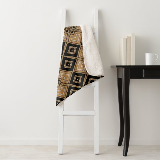 Gold Black Art Deco Squares Geometric Pattern Sherpa Deken (In situ)