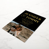 Gold black bold naam op 2 foto's bruiloft folie uitnodiging (Gedraaid)