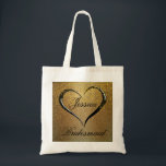 Gold Black Confetti Heart Wedding Welkom Canvas ta Tote Bag<br><div class="desc">Prachtige luxe bruiloft welkomsttas voor een bruidsmeisje. Het begint allemaal met een diepe gouden achtergrond die vanuit het centrum gloeit. Een gewaagde wervelwind van een romantisch hart lijsten haar naam en het woord bruidsmeisje is hieronder geschreven. Een fancy lettertype in het zwart draagt bij aan de vormelijke dramaserie. Gouden confetti...</div>
