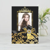 Gold Black Damask Bow Foto Quinceanera Invite Kaart (Staand voorkant)